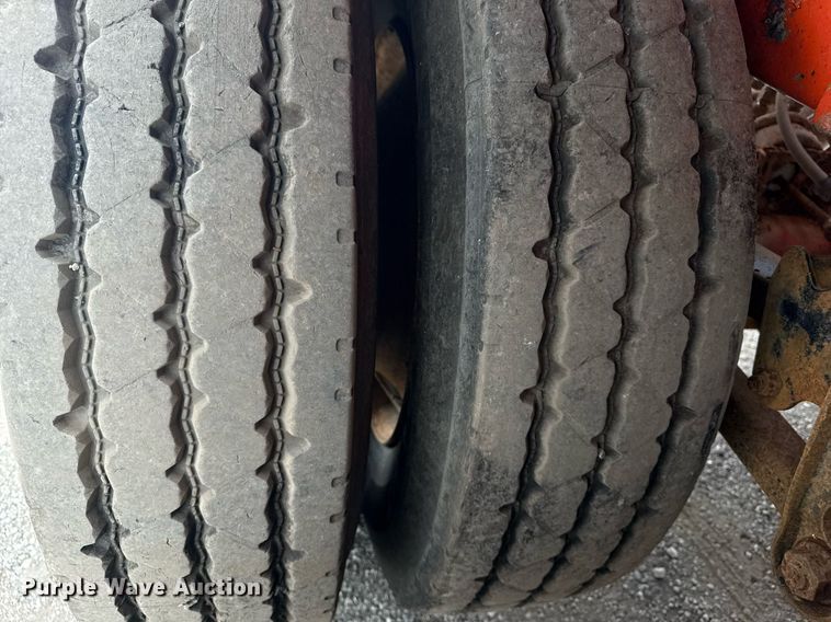 image for item EG6033 2007 Dragon Products vacuum trailer