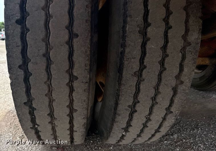 image for item EG6033 2007 Dragon Products vacuum trailer