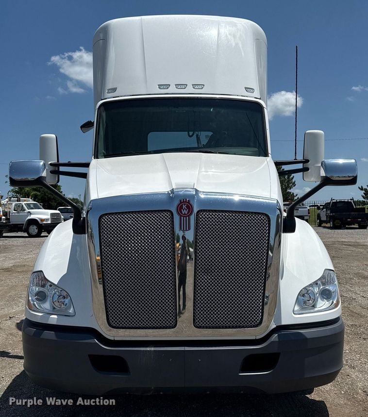 CAMIóN 2018 KENWORTH
