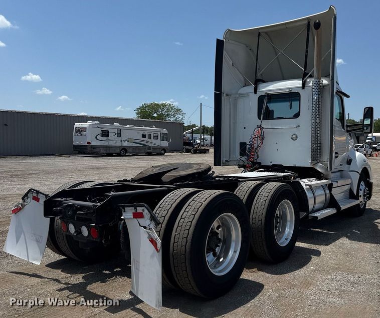CAMIóN 2018 KENWORTH