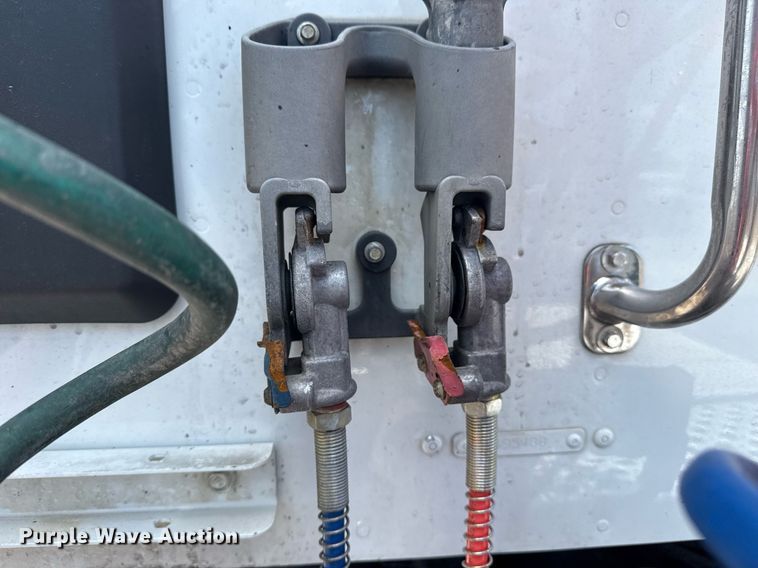 image for item EG6058 2018 Kenworth T680 semi truck