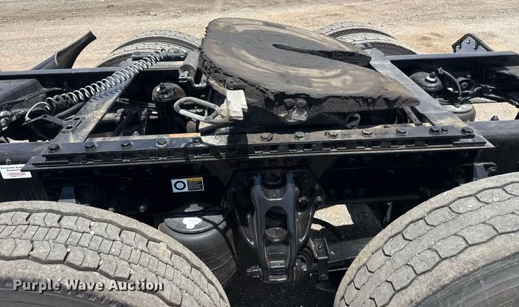 image for item EG6058 2018 Kenworth T680 semi truck