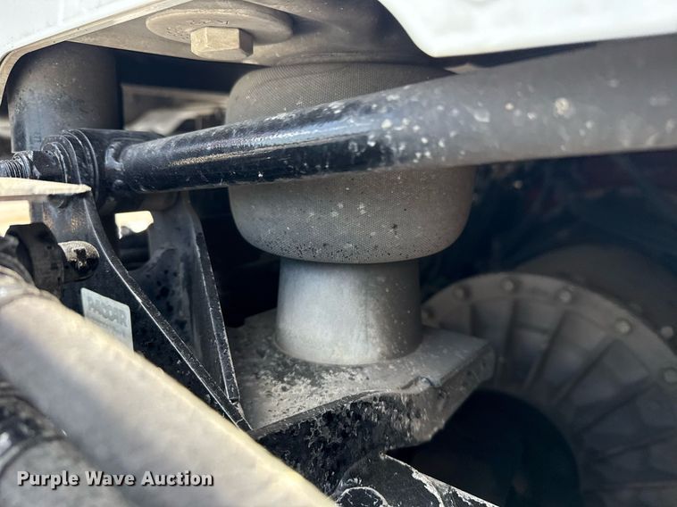 image for item EG6058 2018 Kenworth T680 semi truck