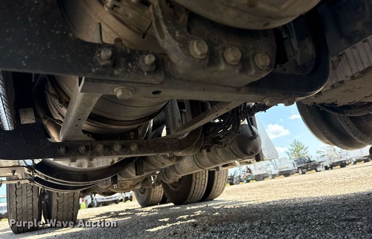 image for item EG6058 2018 Kenworth T680 semi truck