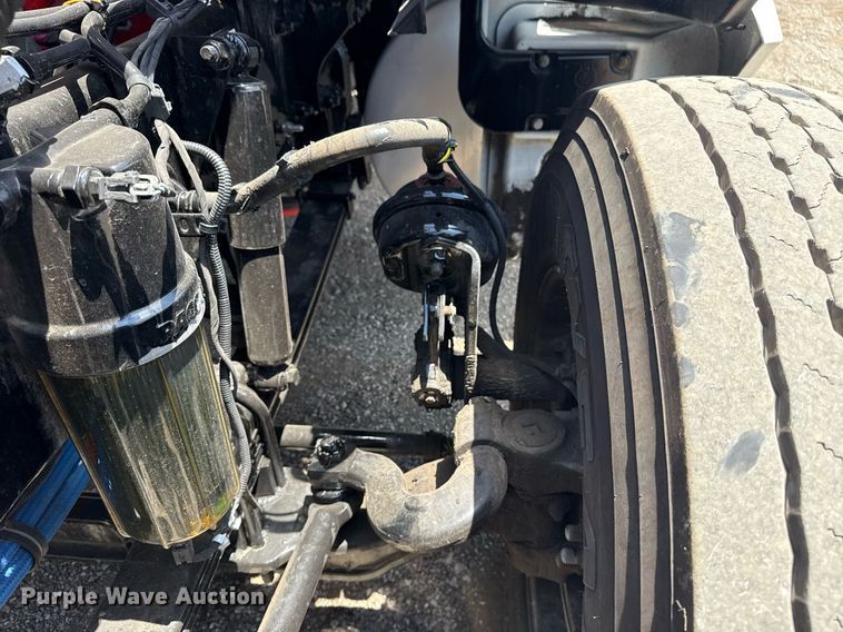 image for item EG6058 2018 Kenworth T680 semi truck