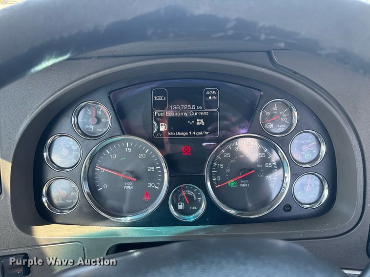 image for item EG6058 2018 Kenworth T680 semi truck