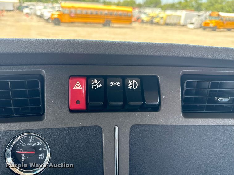 image for item EG6058 2018 Kenworth T680 semi truck