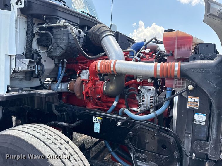 image for item EG6058 2018 Kenworth T680 semi truck