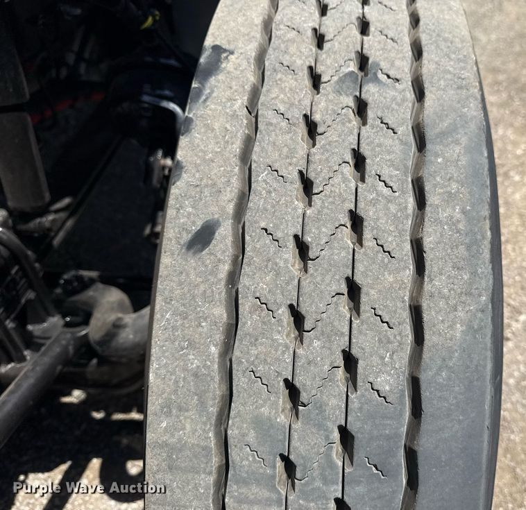 image for item EG6058 2018 Kenworth T680 semi truck