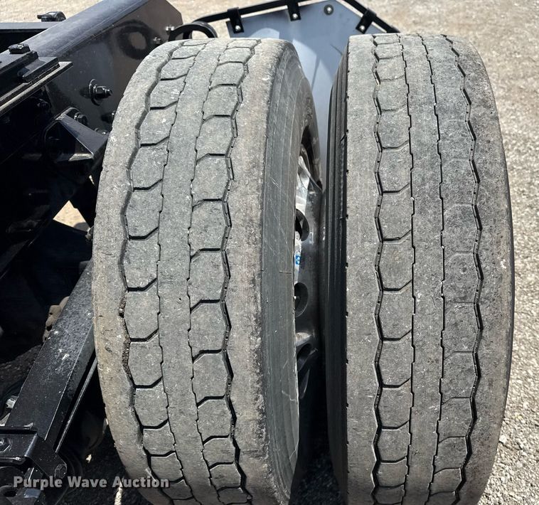 image for item EG6058 2018 Kenworth T680 semi truck