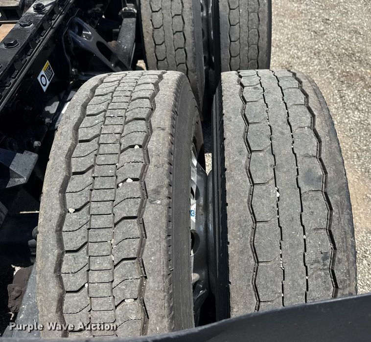 image for item EG6058 2018 Kenworth T680 semi truck