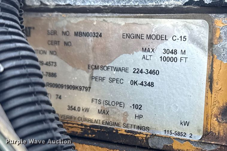 image for item EG6090 2003 Kenworth T800 semi truck