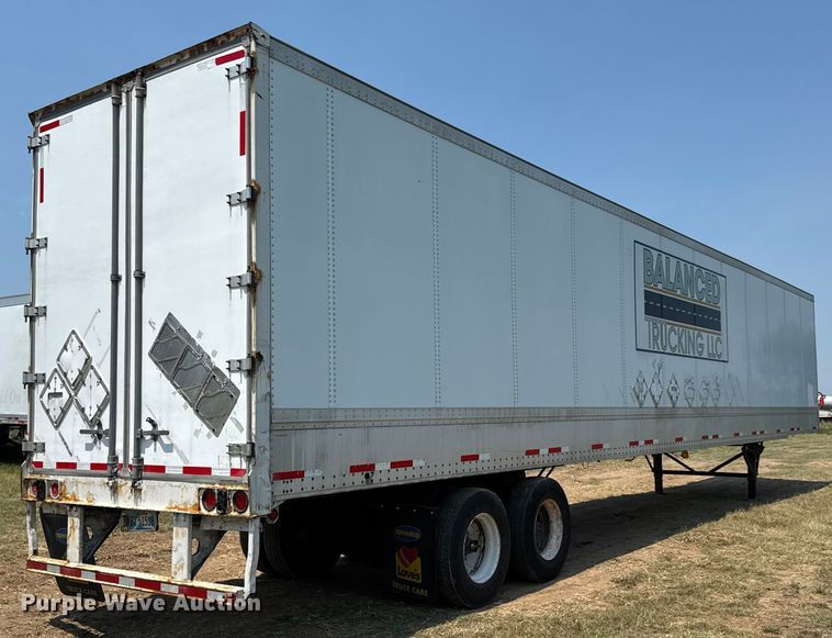 image for item EG6099 2010 Wabash dry van trailer