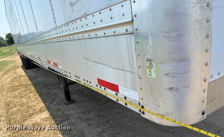 image for item EG6099 2010 Wabash dry van trailer