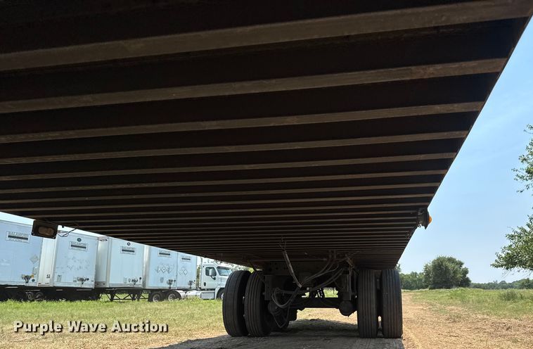 image for item EG6099 2010 Wabash dry van trailer