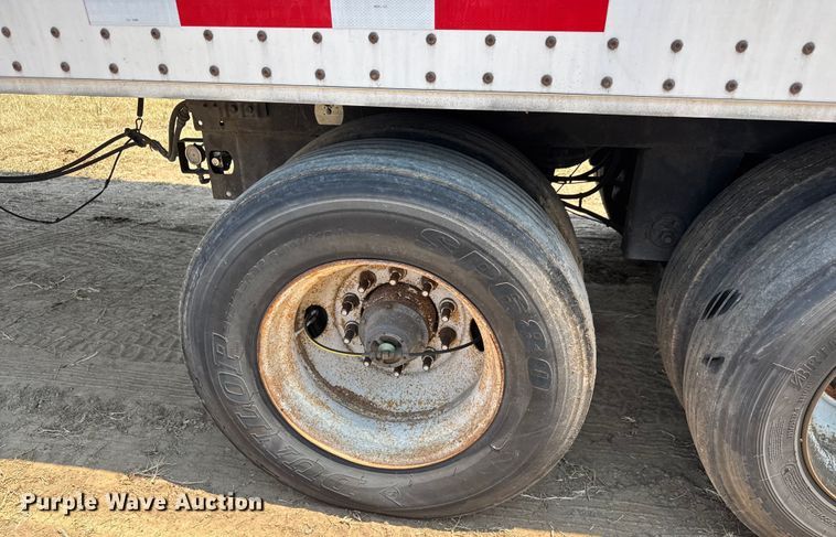 image for item EG6099 2010 Wabash dry van trailer