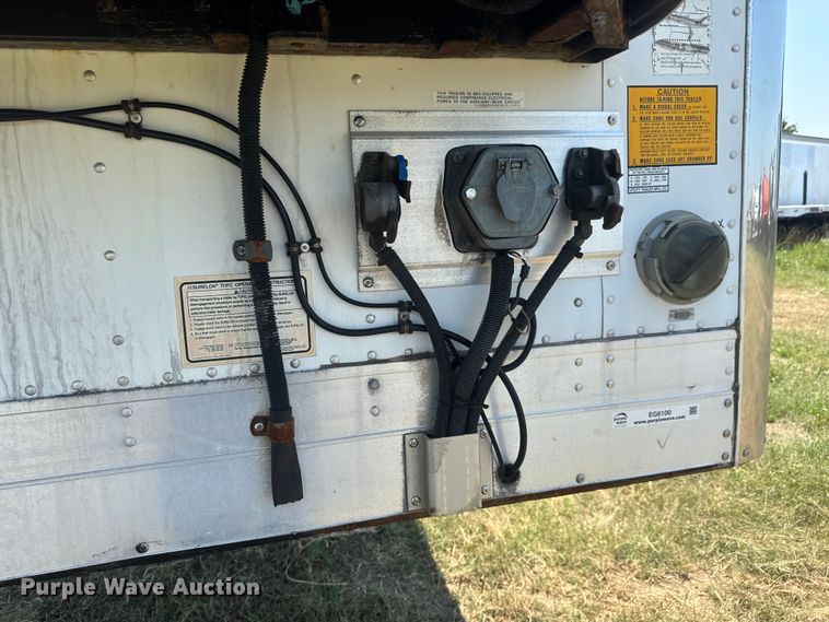 image for item EG6100 2006 Utility VS2RA refrigerated van trailer