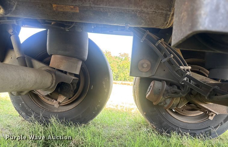 image for item EG6100 2006 Utility VS2RA refrigerated van trailer