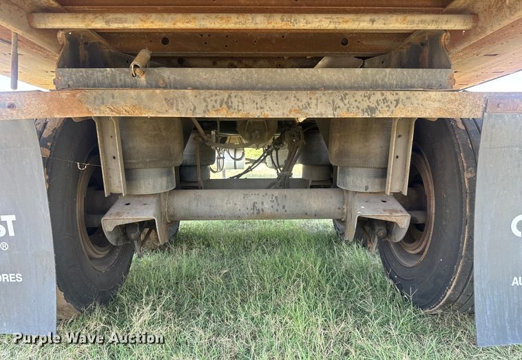 image for item EG6100 2006 Utility VS2RA refrigerated van trailer