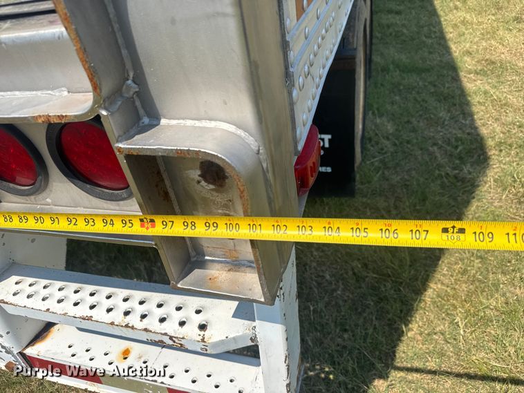 image for item EG6100 2006 Utility VS2RA refrigerated van trailer