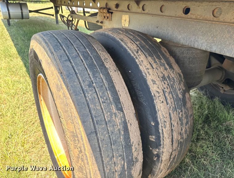 image for item EG6100 2006 Utility VS2RA refrigerated van trailer