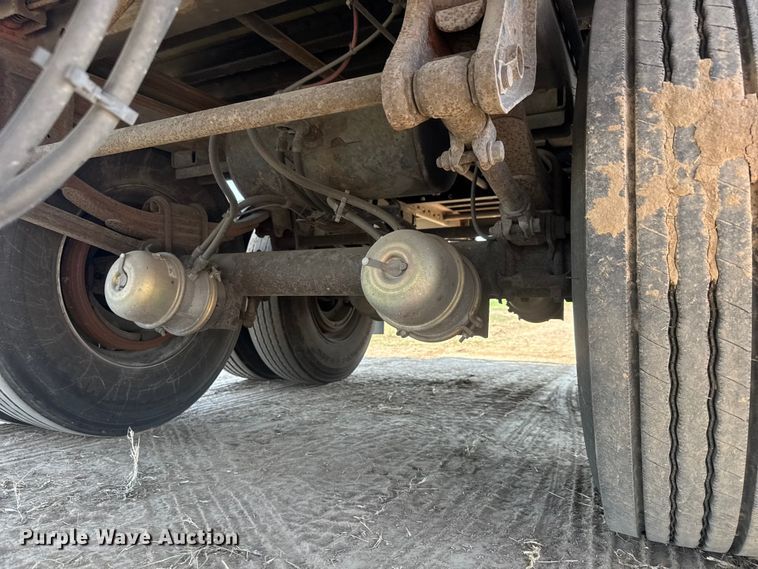 image for item EG6102 2013 Wabash DVCVHPC dry van trailer