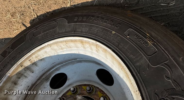 image for item EG6102 2013 Wabash DVCVHPC dry van trailer