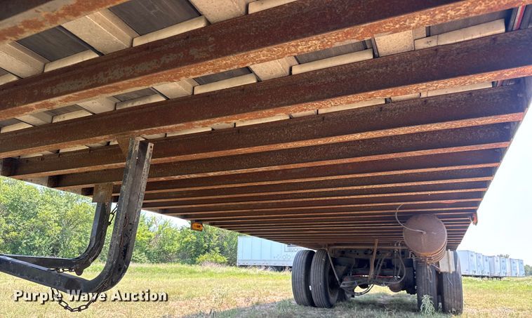 image for item EG6103 2002 Wabash DVCVHSA dry van trailer