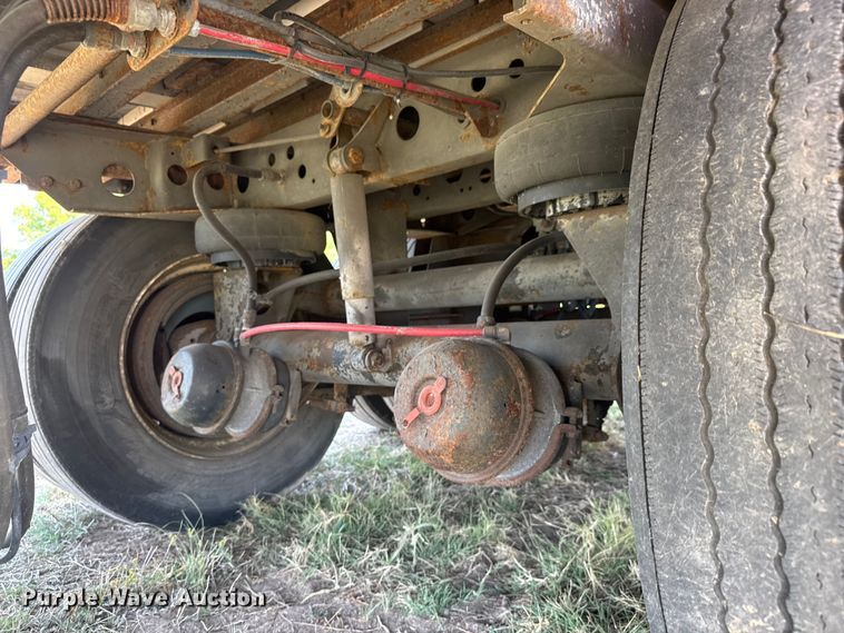 image for item EG6103 2002 Wabash DVCVHSA dry van trailer