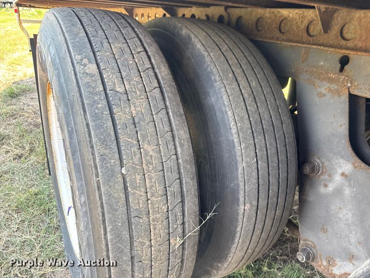 image for item EG6103 2002 Wabash DVCVHSA dry van trailer