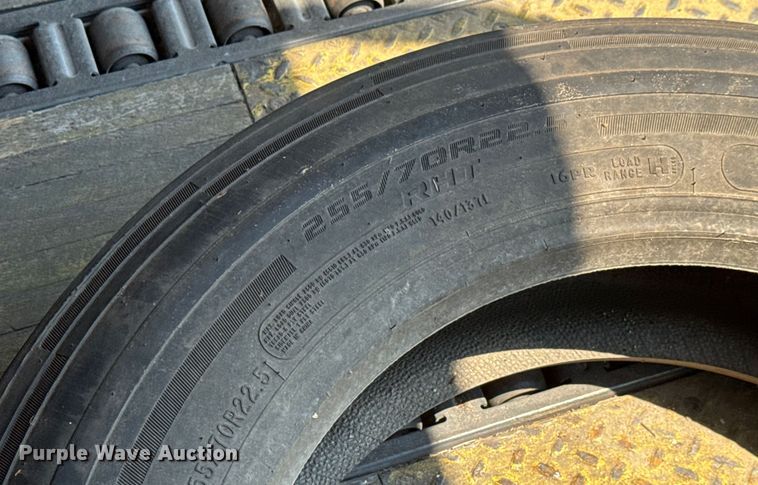 image for item EG6103 2002 Wabash DVCVHSA dry van trailer