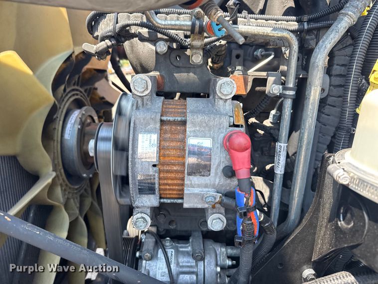 image for item EG6111 2011 Kenworth T800 semi truck