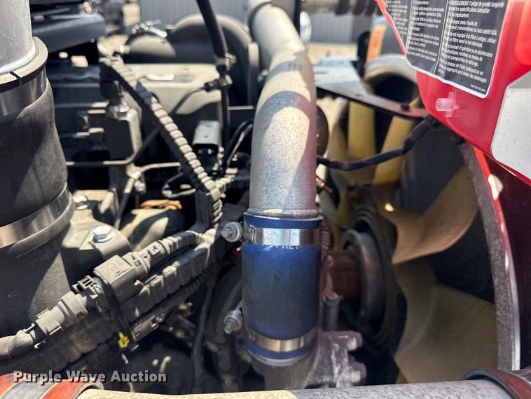 image for item EG6111 2011 Kenworth T800 semi truck