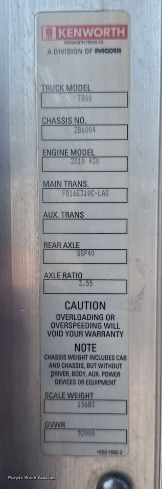 image for item EG6111 2011 Kenworth T800 semi truck