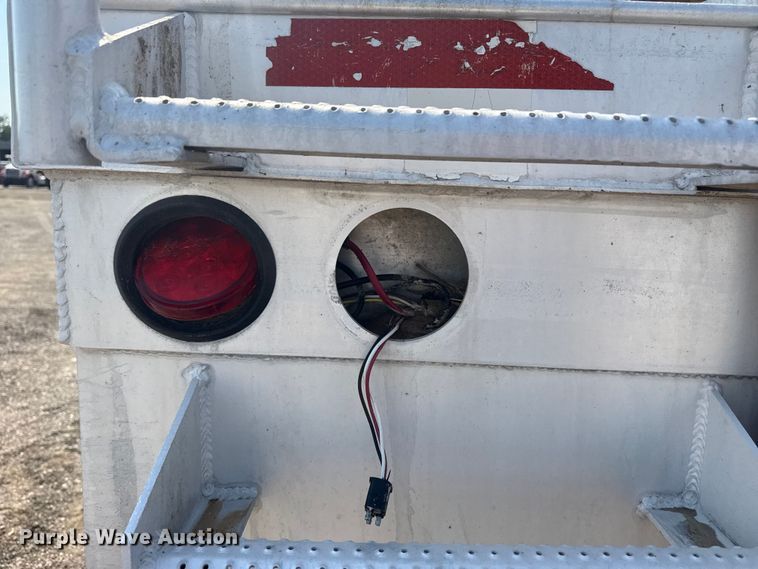 image for item EG6113 2012 Dragon Products LTD. vacuum trailer