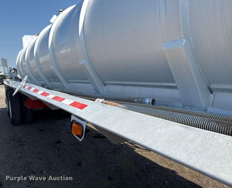 image for item EG6113 2012 Dragon Products LTD. vacuum trailer