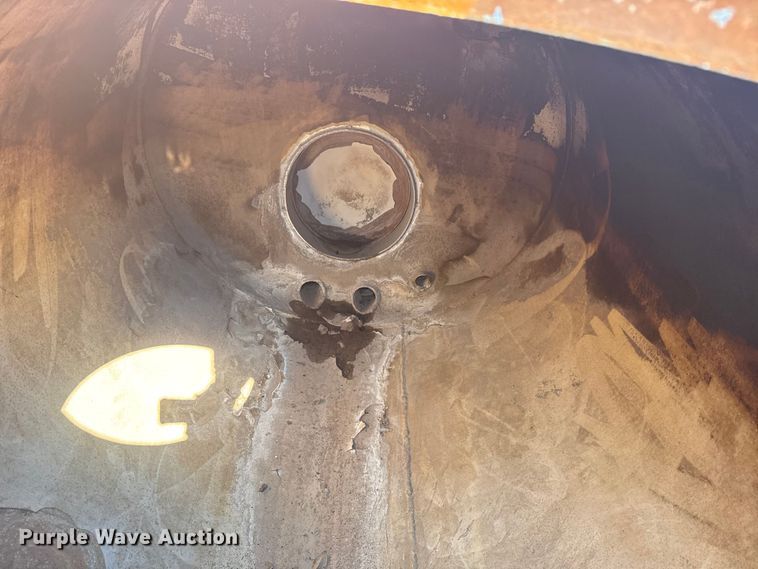 image for item EG6113 2012 Dragon Products LTD. vacuum trailer