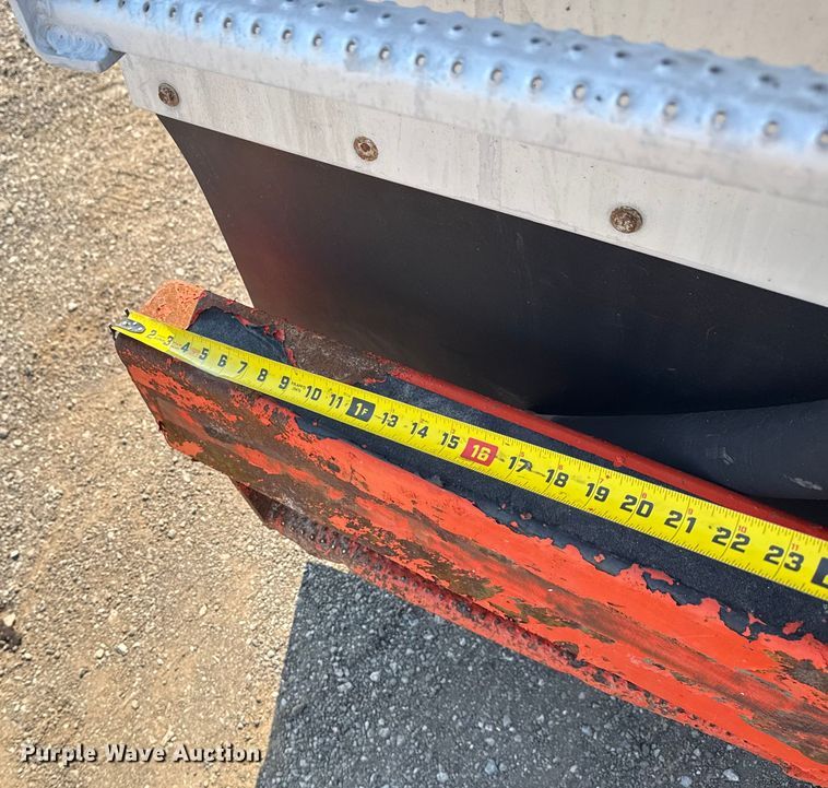 image for item EG6113 2012 Dragon Products LTD. vacuum trailer