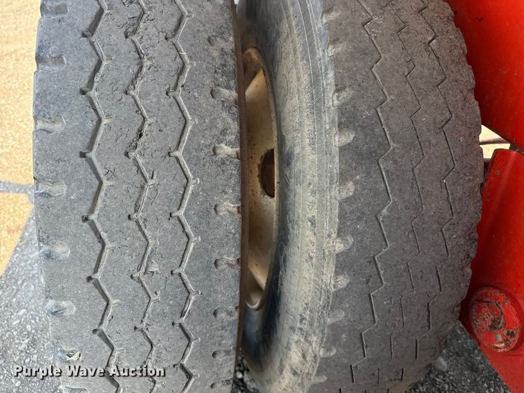 image for item EG6113 2012 Dragon Products LTD. vacuum trailer