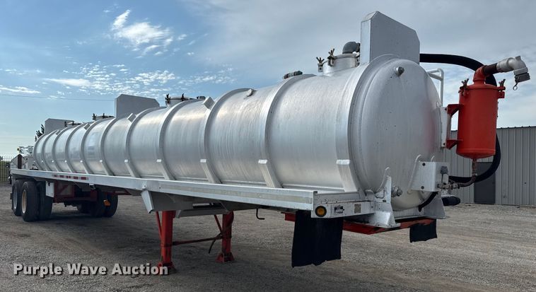 image for item EG6126 2012 Dragon Products LTD. vacuum trailer