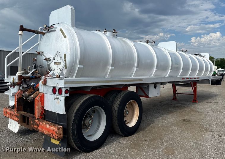 image for item EG6126 2012 Dragon Products LTD. vacuum trailer