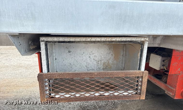 image for item EG6126 2012 Dragon Products LTD. vacuum trailer