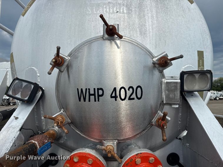 image for item EG6126 2012 Dragon Products LTD. vacuum trailer