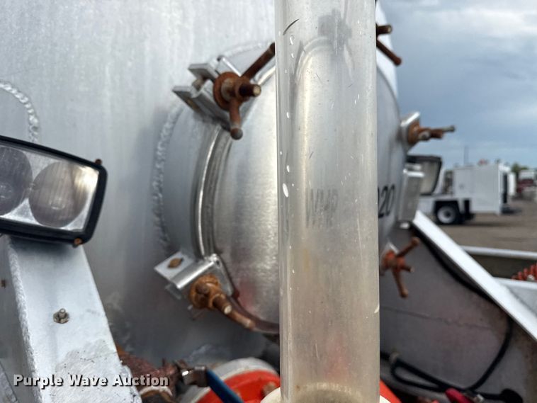 image for item EG6126 2012 Dragon Products LTD. vacuum trailer