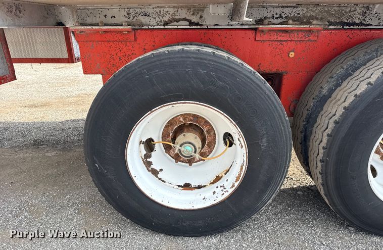 image for item EG6126 2012 Dragon Products LTD. vacuum trailer