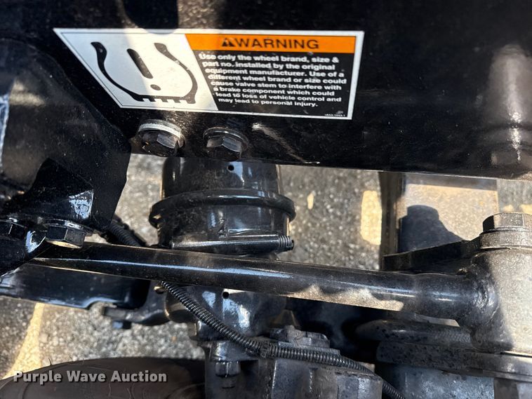 image for item EG6135 2020 Kenworth T680 semi truck