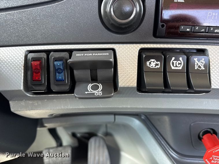 image for item EG6135 2020 Kenworth T680 semi truck