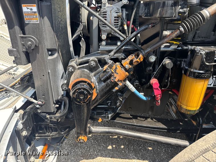 image for item EG6135 2020 Kenworth T680 semi truck