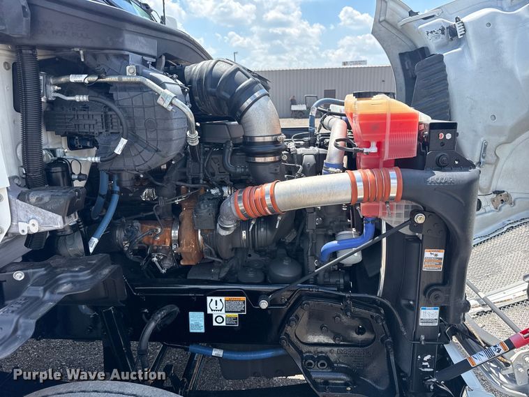 image for item EG6135 2020 Kenworth T680 semi truck