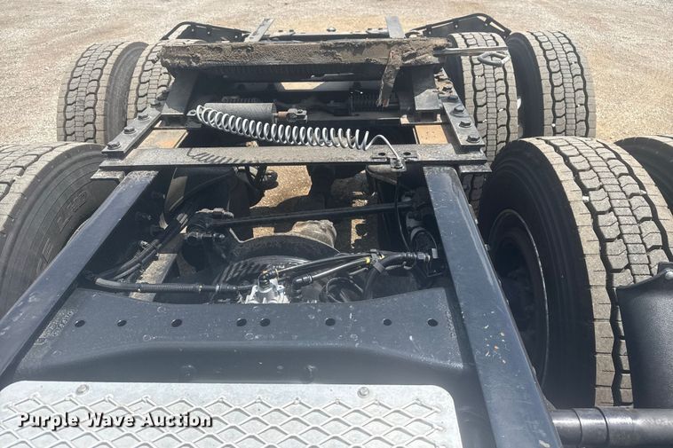 image for item EG6137 2018 Kenworth T680 semi truck